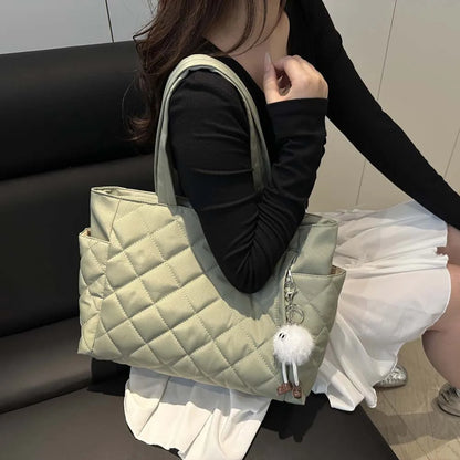 👜 Bolso Tote Acolchado para Mujer – Elegante, Cómodo y Versátil