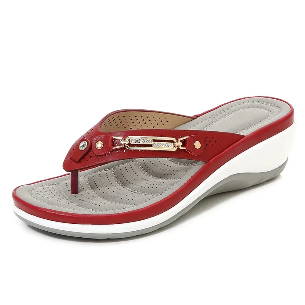 Sandalias de mujer tipo chancla con botón metálico