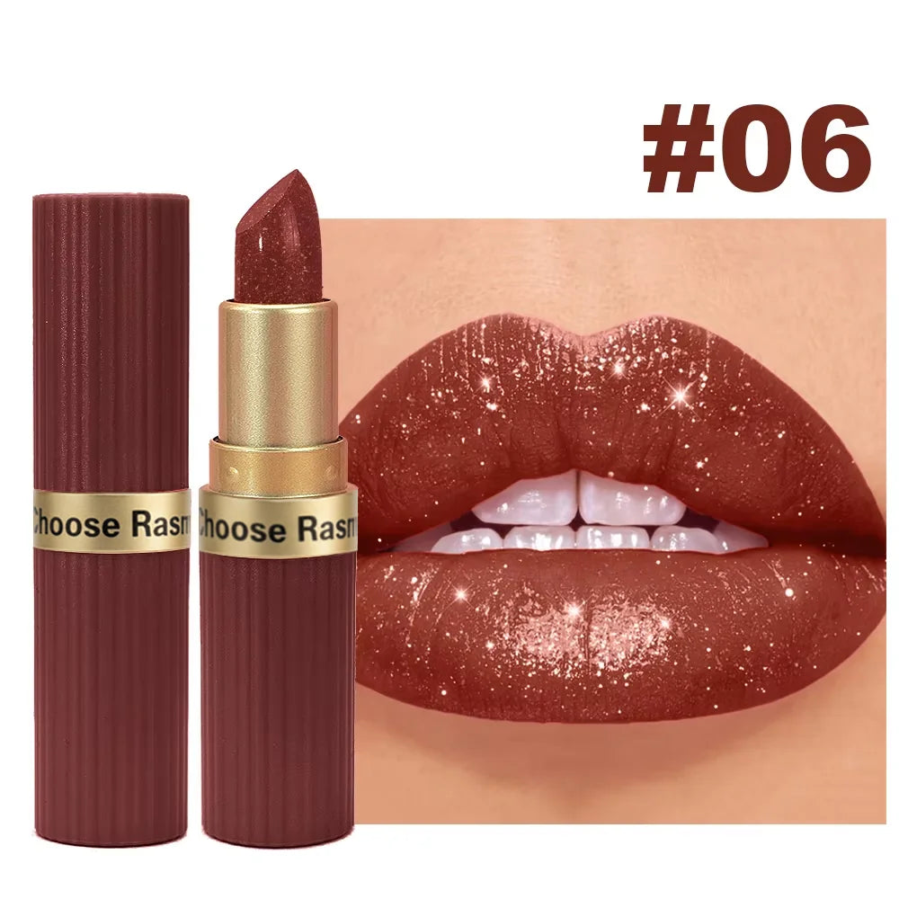 Labial aterciopelado rosa nacarado con purpurina metálica,